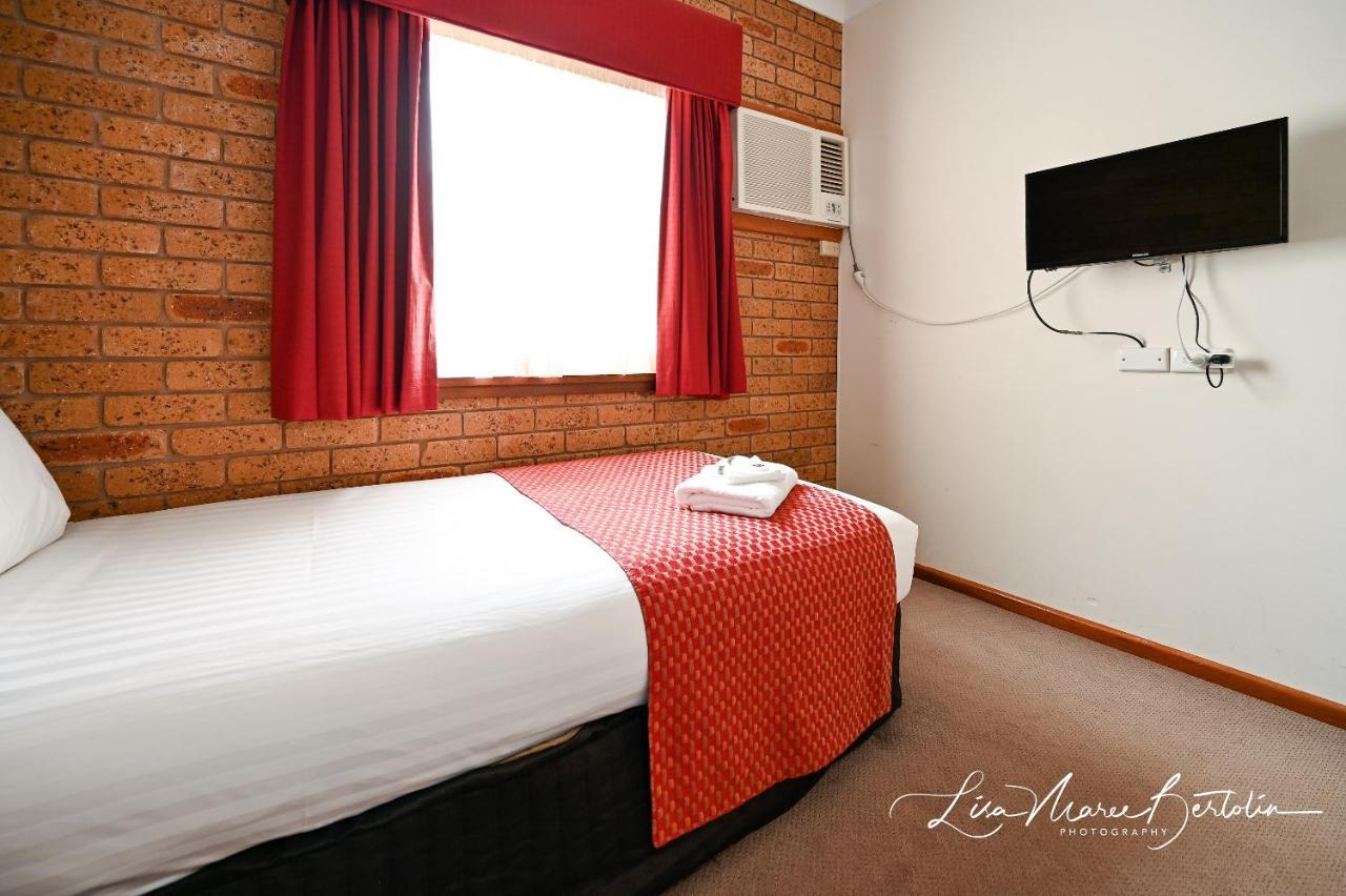 Narrandera Club Motor Inn Εξωτερικό φωτογραφία