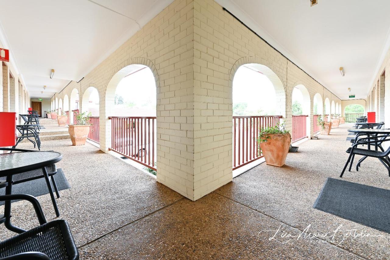 Narrandera Club Motor Inn Εξωτερικό φωτογραφία